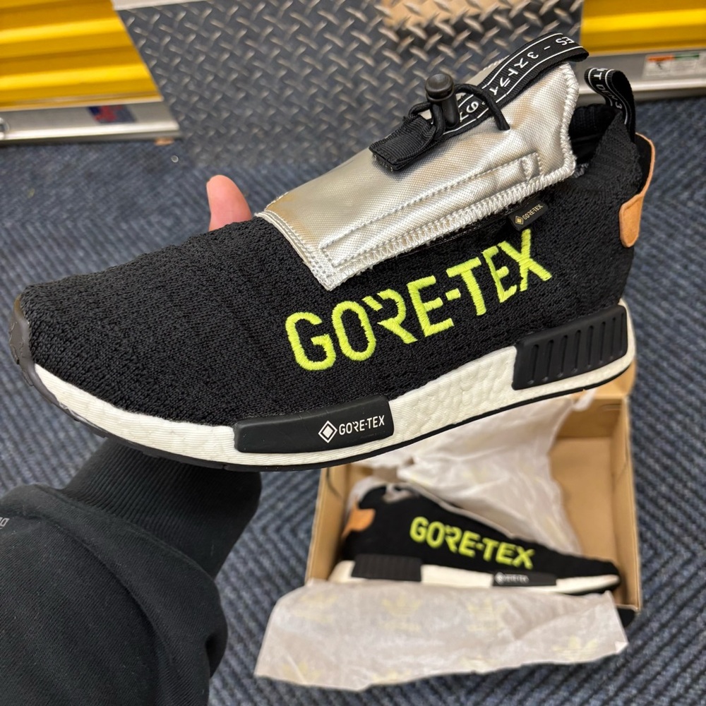 ‼️SOLD ‼️Adidas | Men’s TS1 Gore-Tex Sneakers - Picture 8 of 10